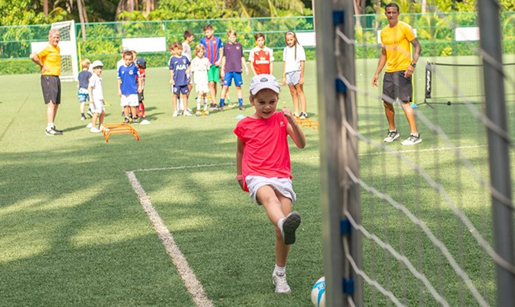 阿米拉 Amilla Fushi, 娱乐活动（海岛maldives）介绍,网球及高尔夫