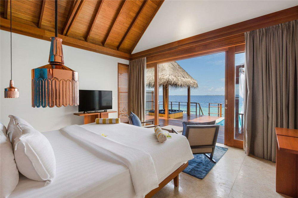 房型内部设施图片参考，如无边泳池与电视及音响， 两卧室水上泳池别墅-Two Bedroom Water Suite With Pool maldievs(芙拉薇莉岛 Furaveri Island Resort and Spa) 