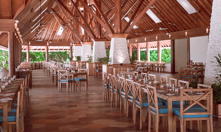 瑞提法鲁岛 Reethi Faru Resort,dining时间(  )美食攻略 Vakaru（主餐厅） ，方便大家选岛（海岸线假期一级代理提供），海岛马尔代夫maldives