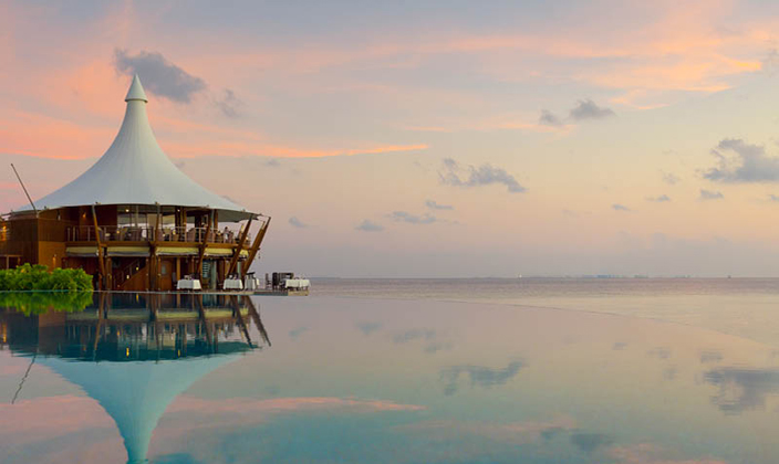 巴洛斯岛 Baros Maldives,dining时间( 19:00-22:30 )美食攻略 The Lighthouse(地中海餐厅) ,方便大家选岛(海岸线假期一级代理提供),海岛马尔代夫maldives