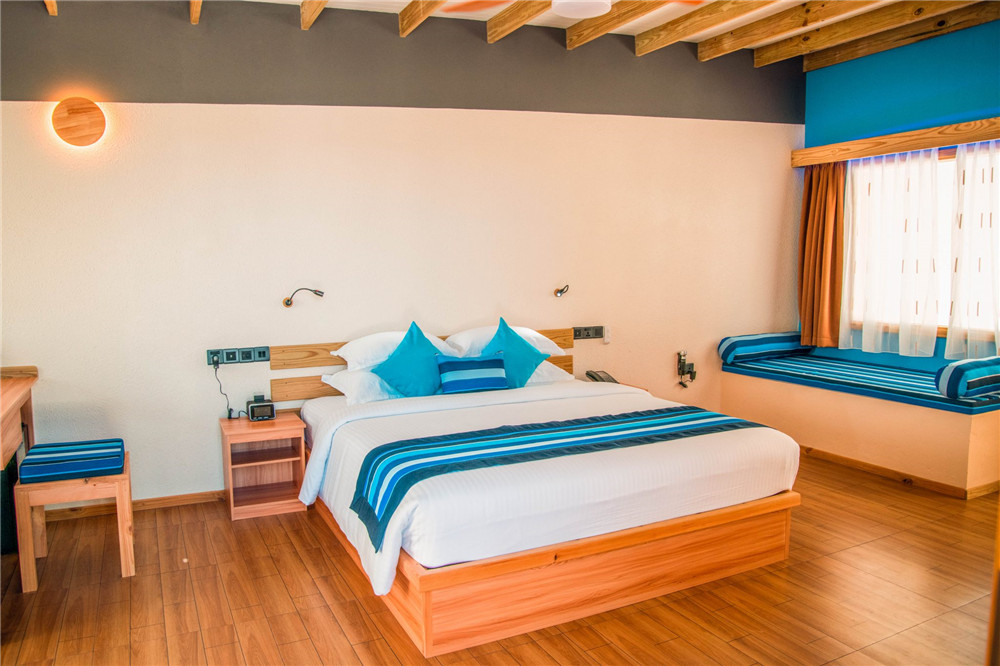 房型内部设施图片参考，如无边泳池与电视及音响， Sunrise Villa-日出别墅 maldievs(南棕榈度假村 South Palm Resort Maldives) 