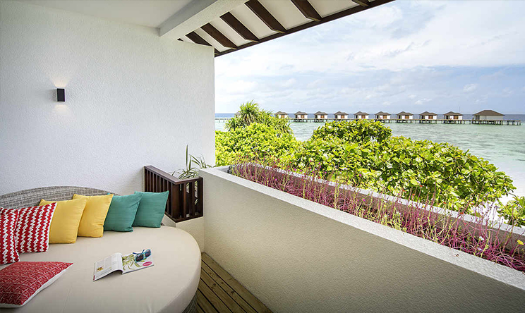 Double Room Sea View Superior-高级海景双人房(在二楼) 房型图片及房间装修风格(新鲁滨逊诺鲁岛|努努岛 Robinson Club Noonu)海岛马尔代夫