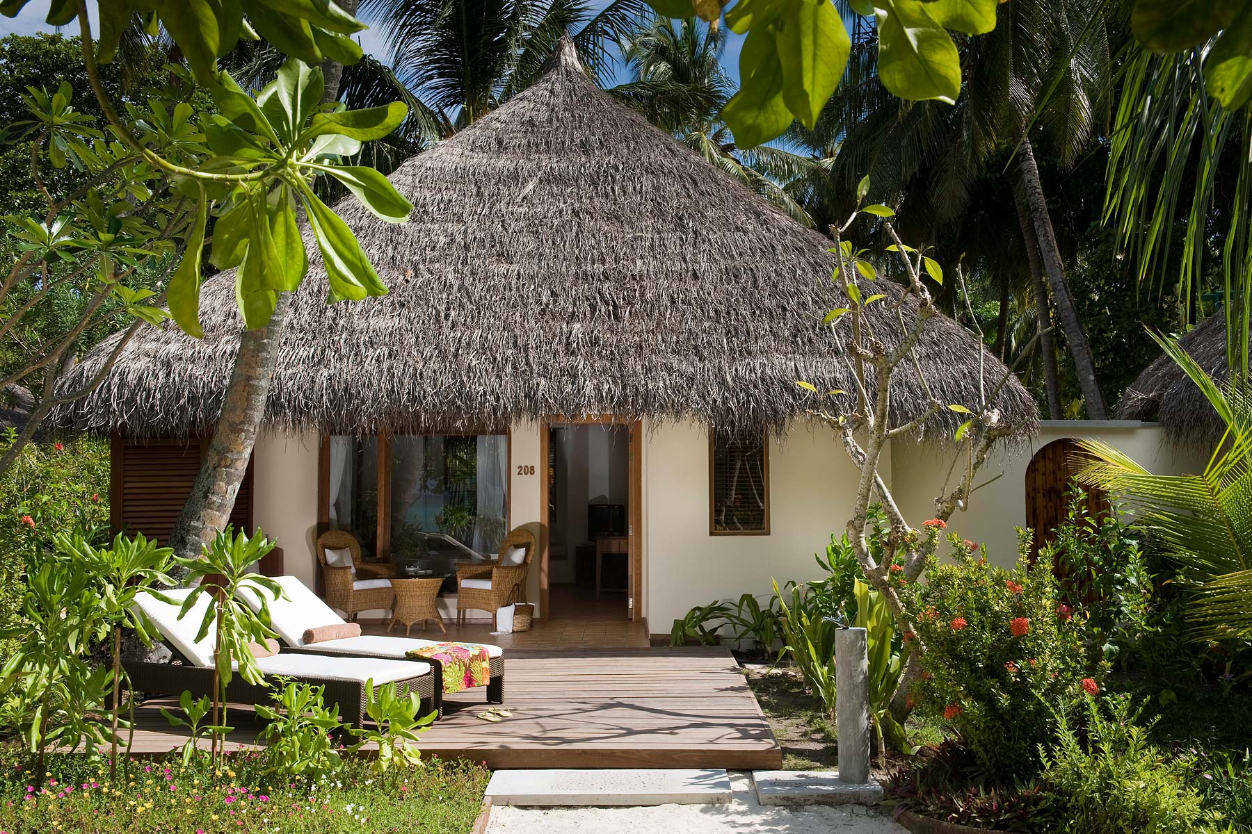 豪华沙滩别墅-Deluxe Beach Villas 房型图片及房间装修风格(K岛|库拉玛提|库拉玛缇 Kuramathi Maldives)海岛马尔代夫 