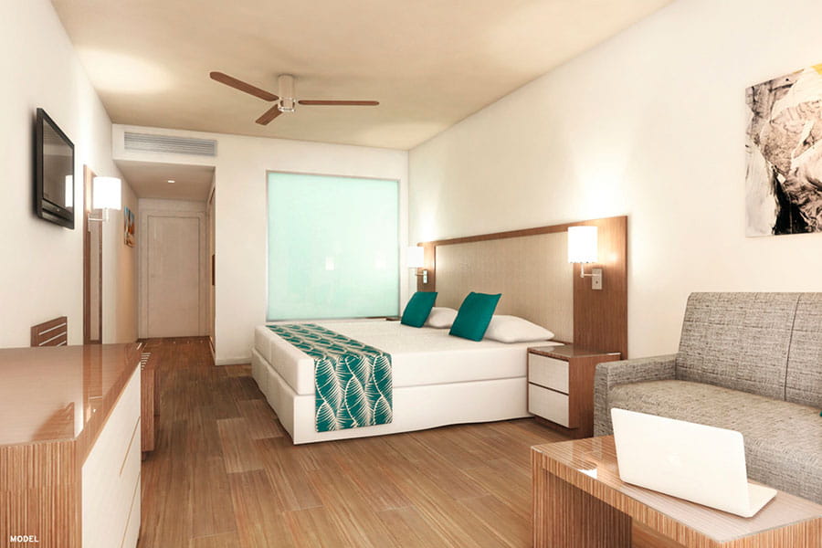 Double room with direct beach access-双人公寓（直达海滩） 房型图片及房间装修风格(悦宜湾珊瑚岛酒店 Hotel Riu Atoll)海岛马尔代夫 