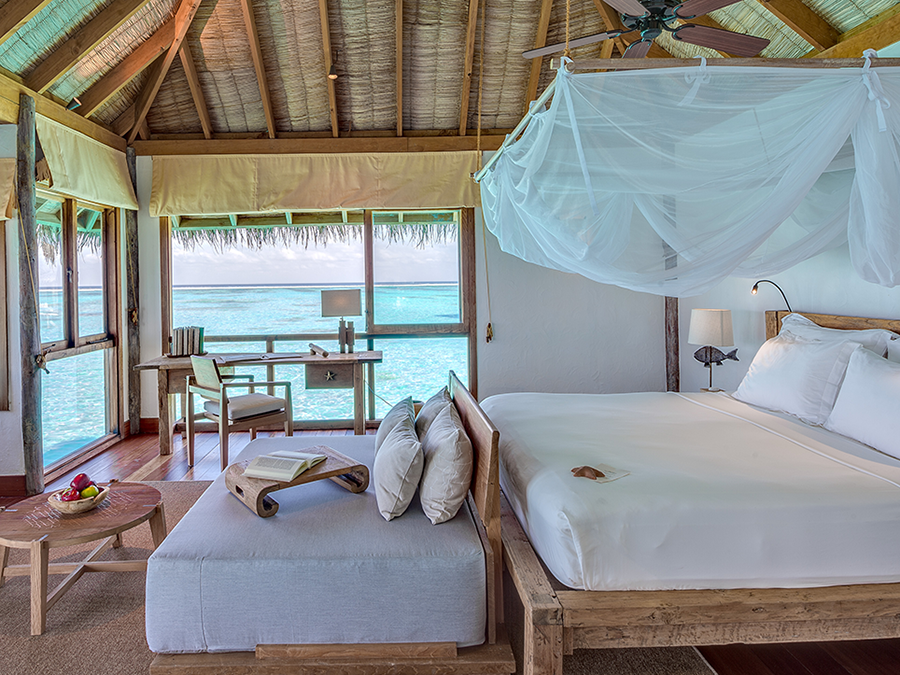 房型内部设施图片参考，如无边泳池与电视及音响， Villa Suite-别墅套房  maldievs(姬丽兰卡富士 Gili Lankanfushi Maldives) 