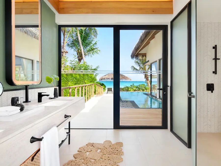 房型内部设施图片参考，如无边泳池与电视及音响， ONE BEDROOM BEACH POOL VILLA-单卧室沙滩泳池别墅  maldievs(希尔顿·阿明吉利岛 Hilton Maldives Amingiri Resort & Spa) 