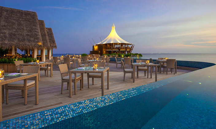 巴洛斯岛 Baros Maldives,dining时间( 7:00-23:00 )美食攻略 Lime Restaurant(主餐厅) ,方便大家选岛(海岸线假期一级代理提供),海岛马尔代夫maldives