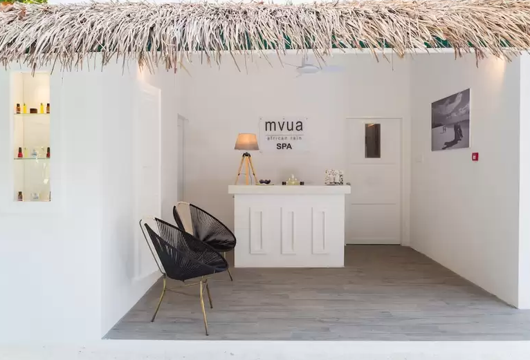 巴塔拉岛|桑迪斯 Sandies Bathala Maldives, 娱乐活动(海岛maldives)介绍,网球及高尔夫