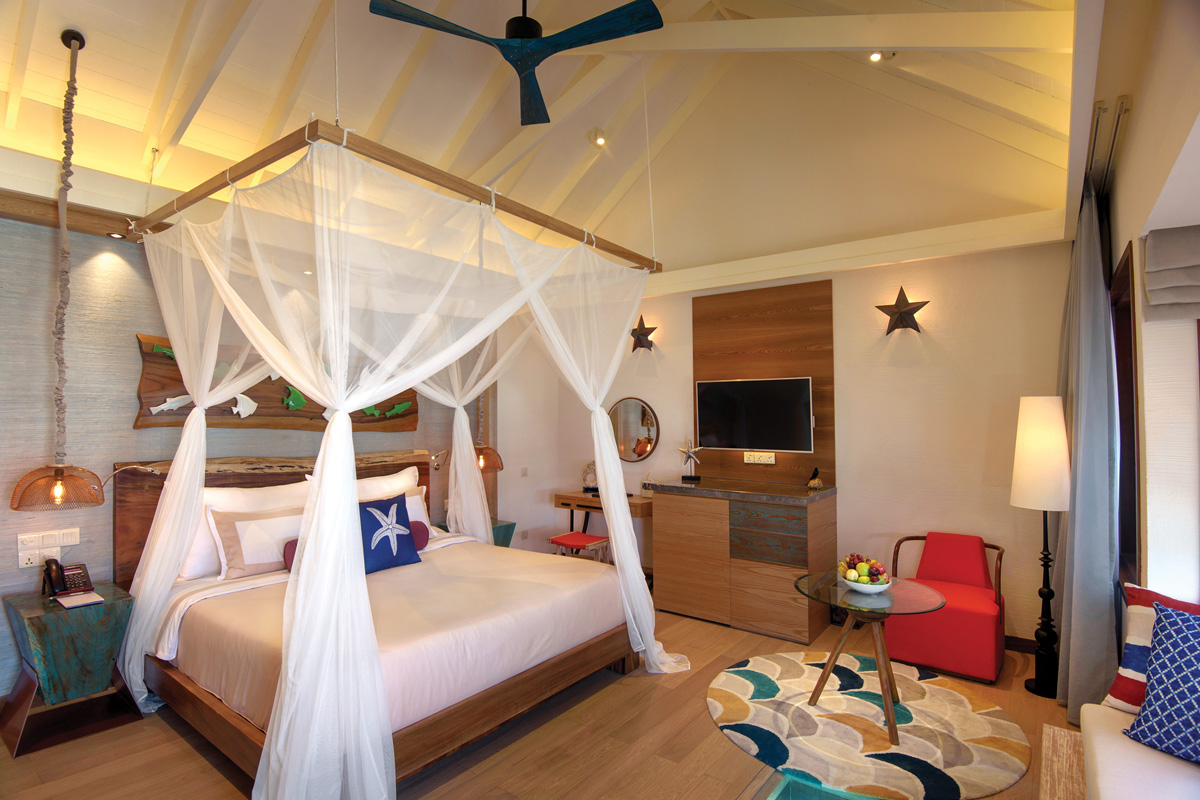 房型内部设施图片参考，如无边泳池与电视及音响， Water Villas-水上别墅 maldievs(奥静岛 OBLU by Atmosphere at sangeli) 