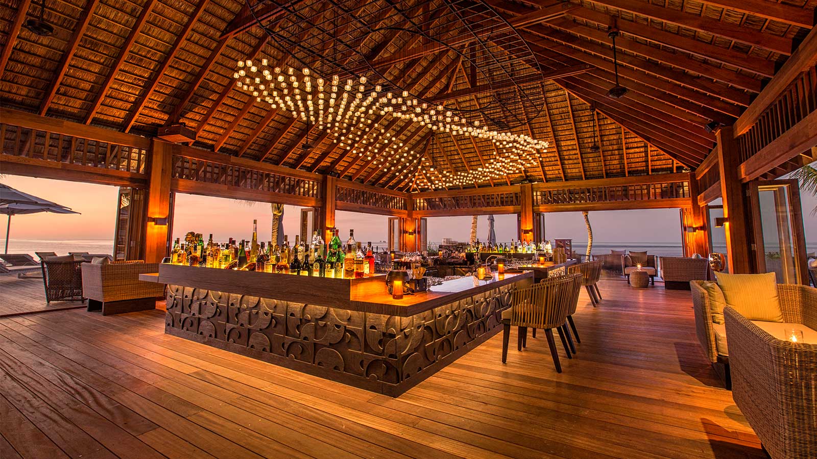 CoCo Bar（池畔酒吧） dining美食的图片集（ 酒水 ），印度洋三大明珠马尔代夫,芙拉瓦丽岛 Hurawalhi Maldives