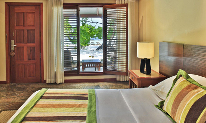 Deluxe Room-豪华客房 房型图片及房间装修风格(椰子岛|可伦巴岛 Kurumba)海岛马尔代夫 