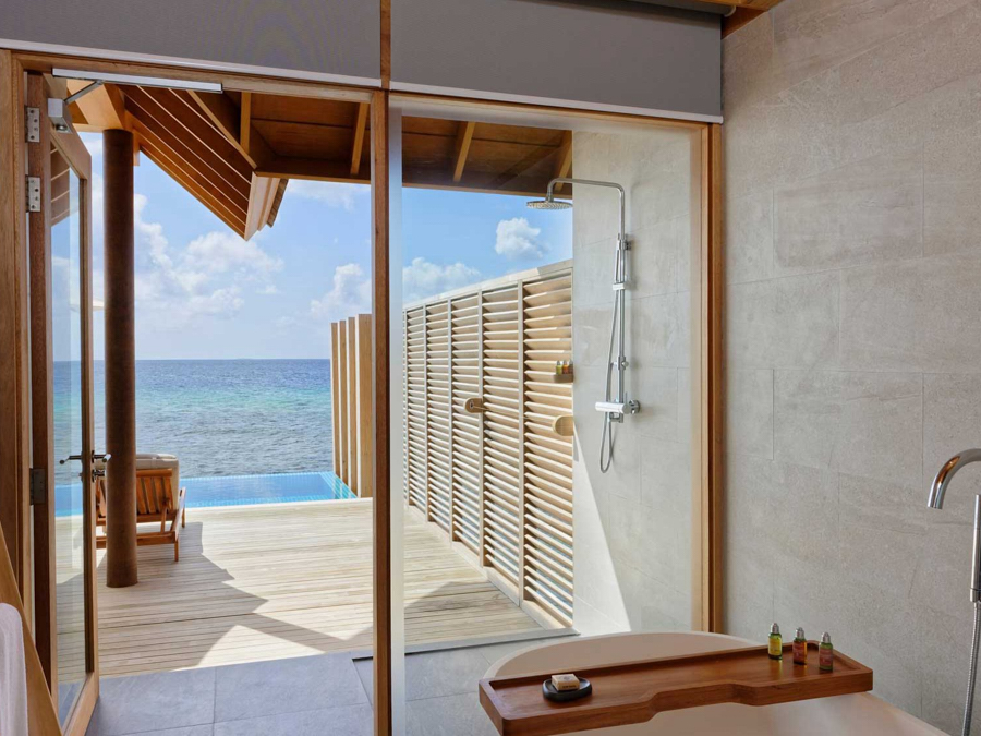 房型内部设施图片参考，如无边泳池与电视及音响， Superior Water Villa With Pool-高级水上泳池别墅  maldievs(翡翠法鲁富士岛 Emerald Faarufushi Resort and Spa) 