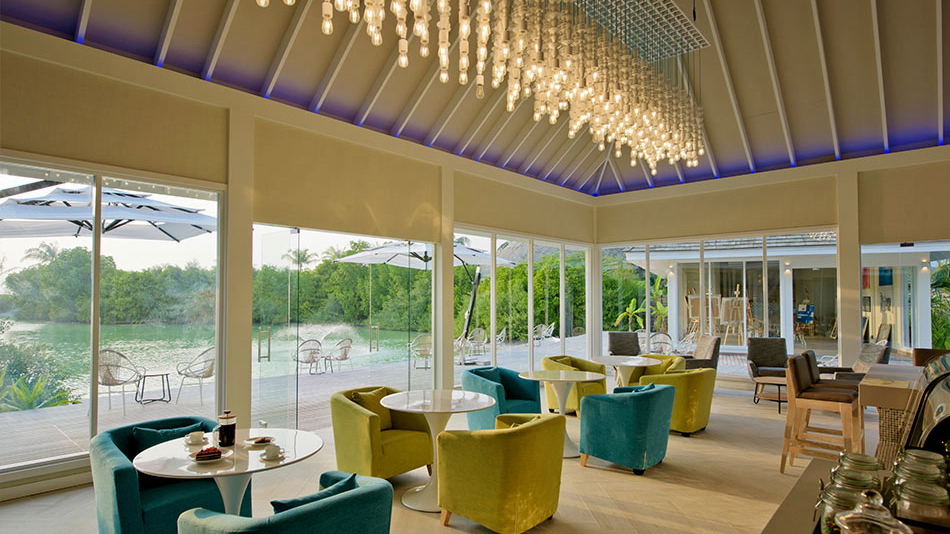 康迪玛|坎迪玛 Kandima Maldives,dining时间( 全天 )美食攻略 Aroma 咖啡馆--Aroma ，方便大家选岛（海岸线假期一级代理提供），海岛马尔代夫maldives