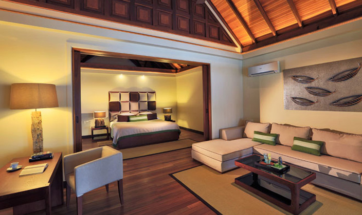Private Villa with Jacuzzi-私人按摩浴池别墅 房型图片及房间装修风格(椰子岛|可伦巴岛 Kurumba)海岛马尔代夫 