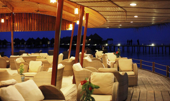 尼卡岛 Nika Island,dining时间( 晚上-自助餐 )美食攻略 Bepi酒吧--Bepi Bar ,方便大家选岛(海岸线假期一级代理提供),海岛马尔代夫maldives