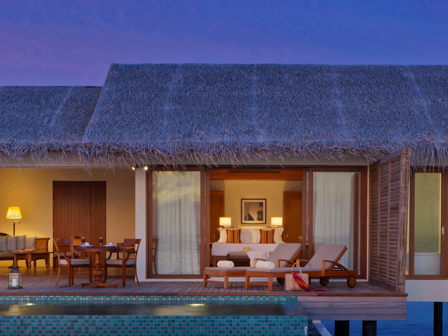 Deluxe Water Pool Villa-豪华水上泳池别墅  房型图片及房间装修风格(瑞喜敦法鲁马富士岛 The Residence Maldives Falhumaafushi)海岛马尔代夫 