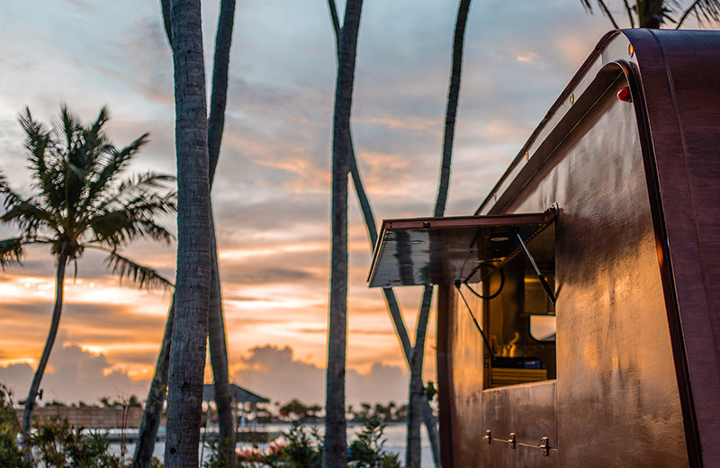 铜锅餐车--The Copper Pot Food Truck dining美食的图片集（ 肉类、海鲜烧烤 ），印度洋三大明珠马尔代夫,奥露·艾拉富士 OBLU XPErience Ailafushi