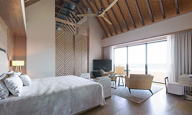 房型内部设施图片参考，如无边泳池与电视及音响， Overwater Villa With Pool-水上泳池别墅  maldievs(华尔道夫.伊塔富士岛|希尔顿 Waldorf Astoria Maldives Ithaafushi) 