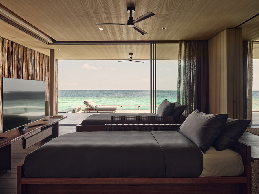 房型内部设施图片参考，如无边泳池与电视及音响， Two Bedroom Sunset Water villa with private pool-双卧室日落水上泳池别墅  maldievs(柏典 Patina Maldives Fari Islands) 