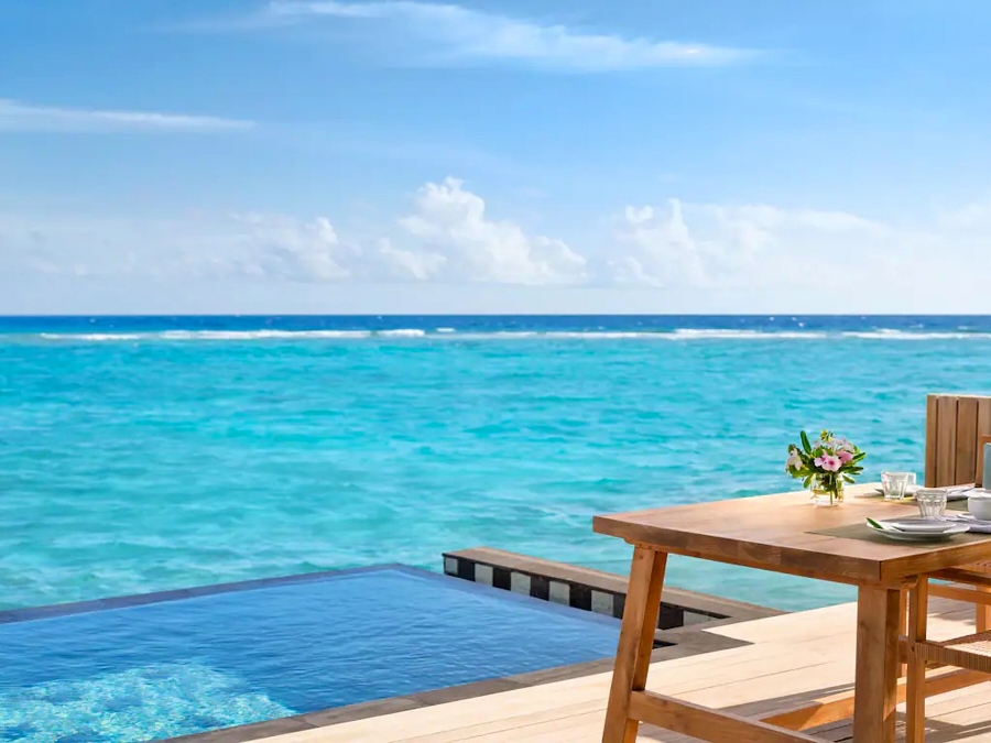 ONE BEDROOM OVERWATER POOL VILLA-单卧室水上泳池别墅  房型图片及房间装修风格(希尔顿·阿明吉利岛 Hilton Maldives Amingiri Resort & Spa)海岛马尔代夫 