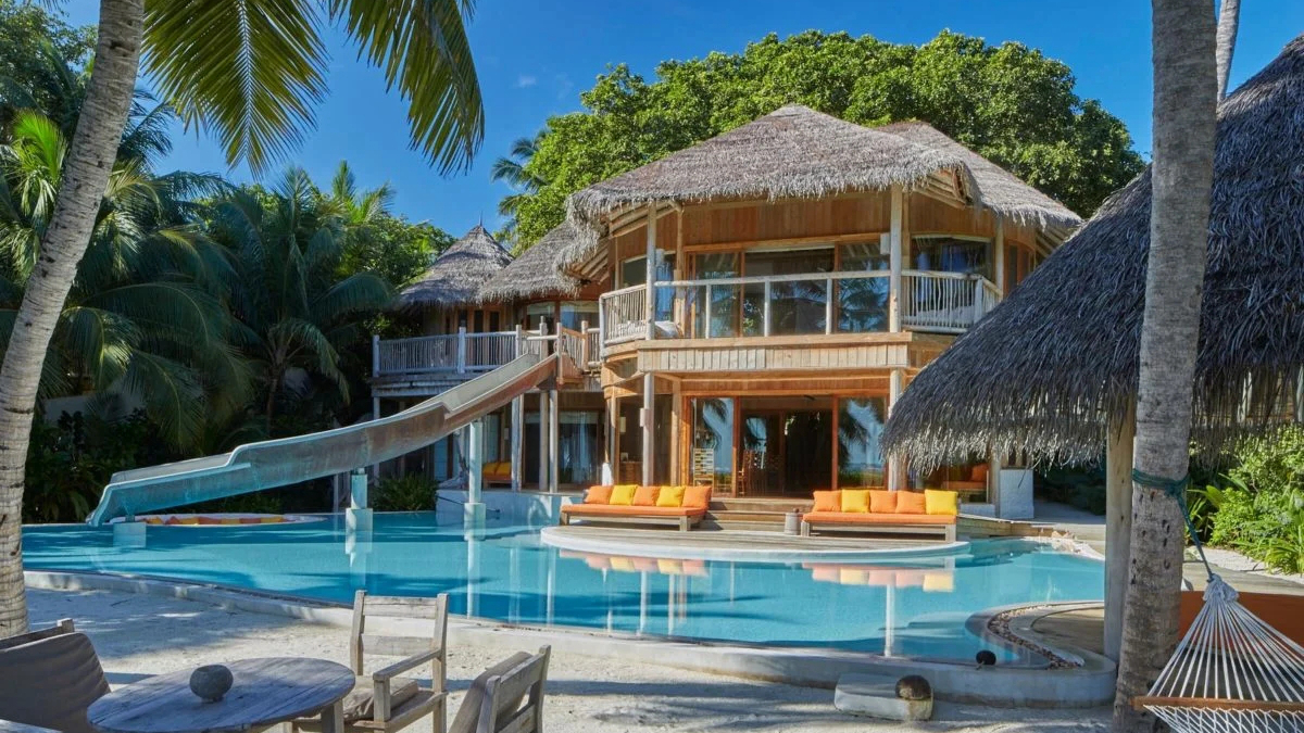 房型内部设施图片参考，如无边泳池与电视及音响， Villa 15-15号别墅（四卧室） maldievs(索尼娃芙西岛度假村 Soneva Fushi) 